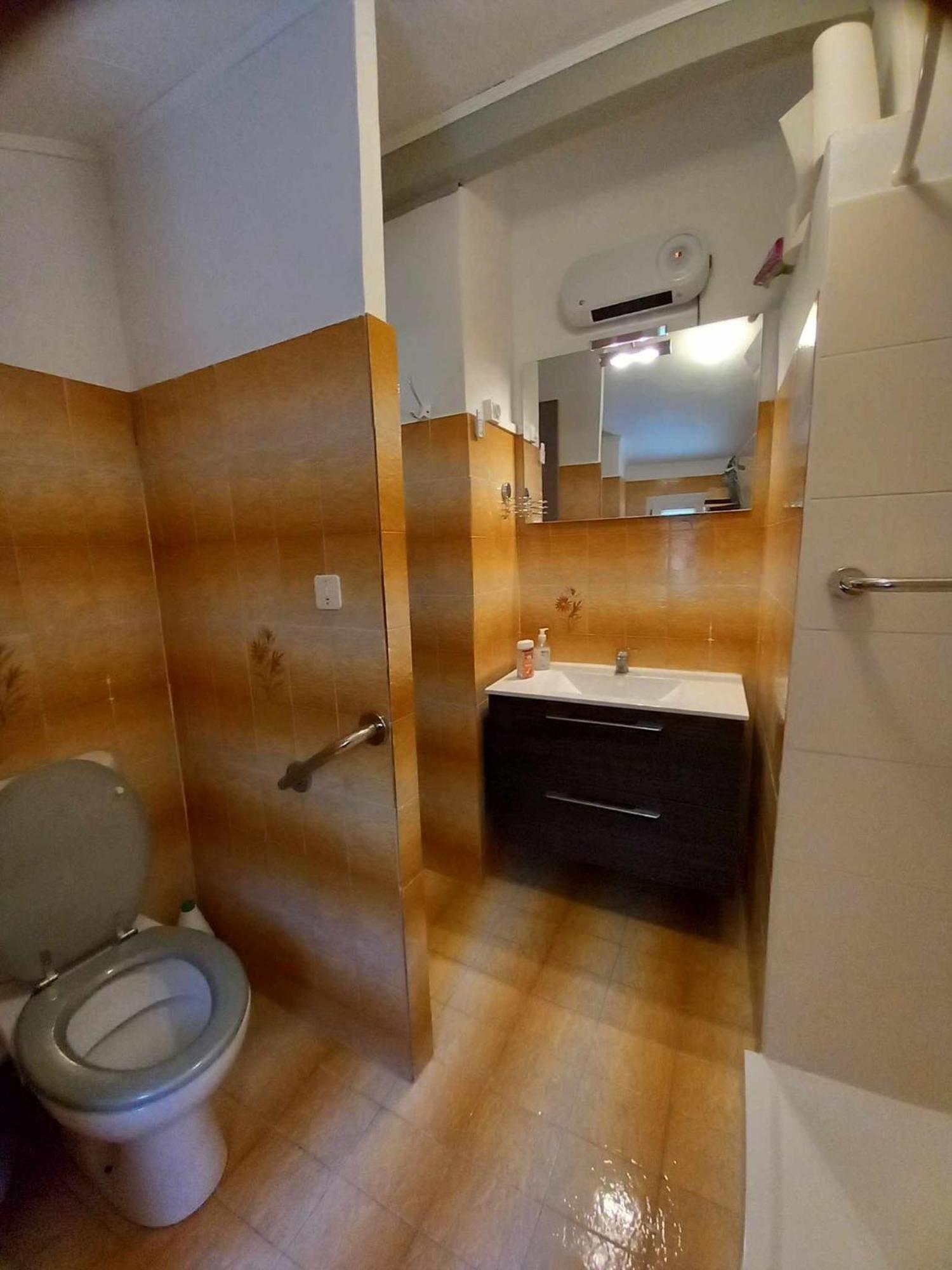 Chambre D Hote Les Heures Claires Istres Exteriör bild